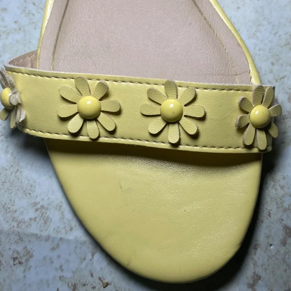 Soft Yellow Floral Wedge Sandals‎ Ankle Strap Back Zipper Closure Summer Casual